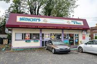 Munchy's Pizza & Grill