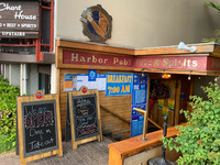 Harbor Pub & Pizza