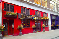 Lyon's Pub