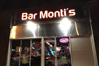 Bar Monti's